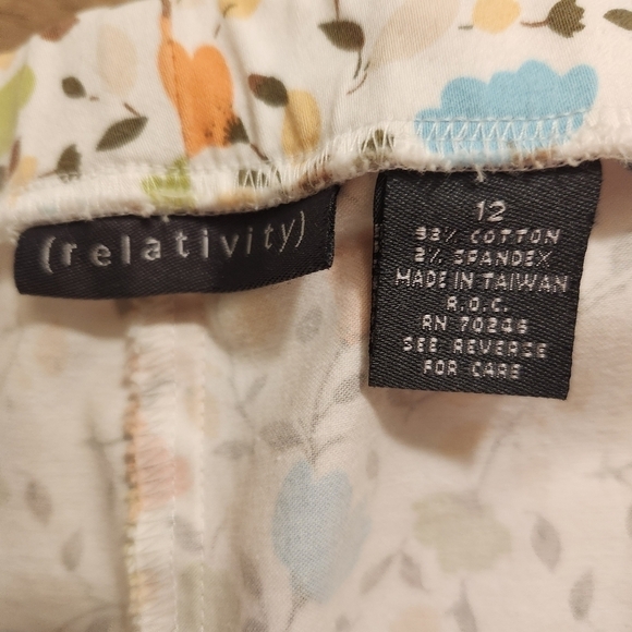 Relativity Ankle Pants 12 - Picture 7 of 7